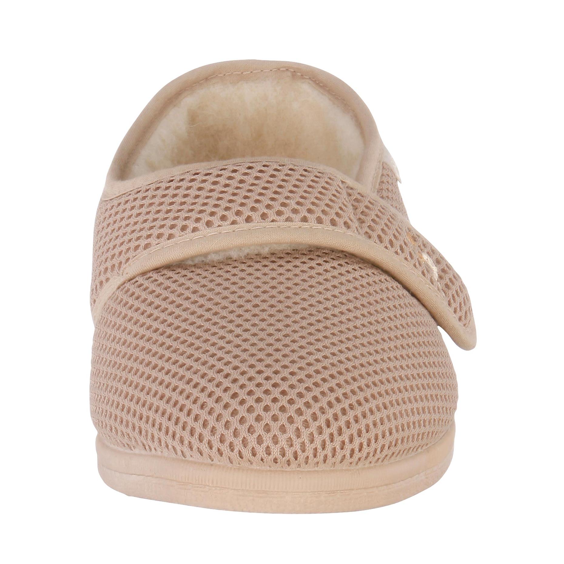 Helline - Chaussons synthétiques beige - Grandes pointures - Sélection  grandshopping.fr